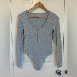 Aerie Light Gray Long Sleeve Bodysuit
